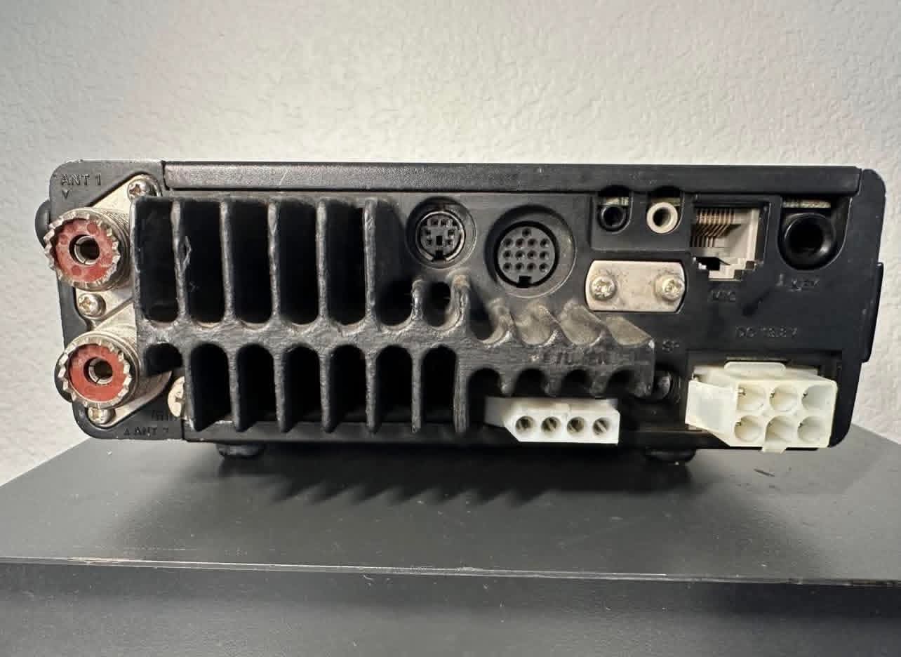 Icom IC-706MKIIG HF/VHF/UHF - Image 4